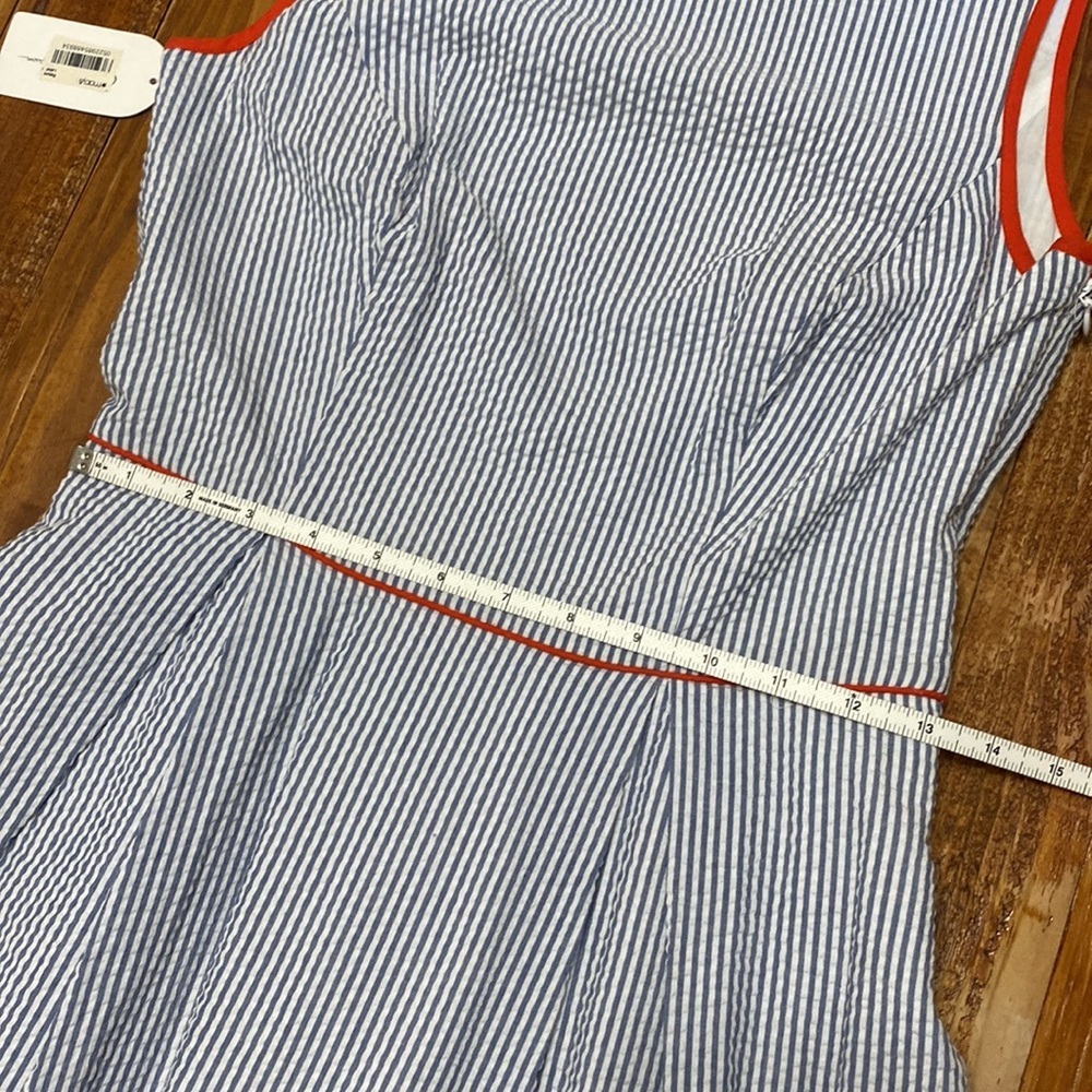 New seersucker sleeveless dress - Picture 9 of 11
